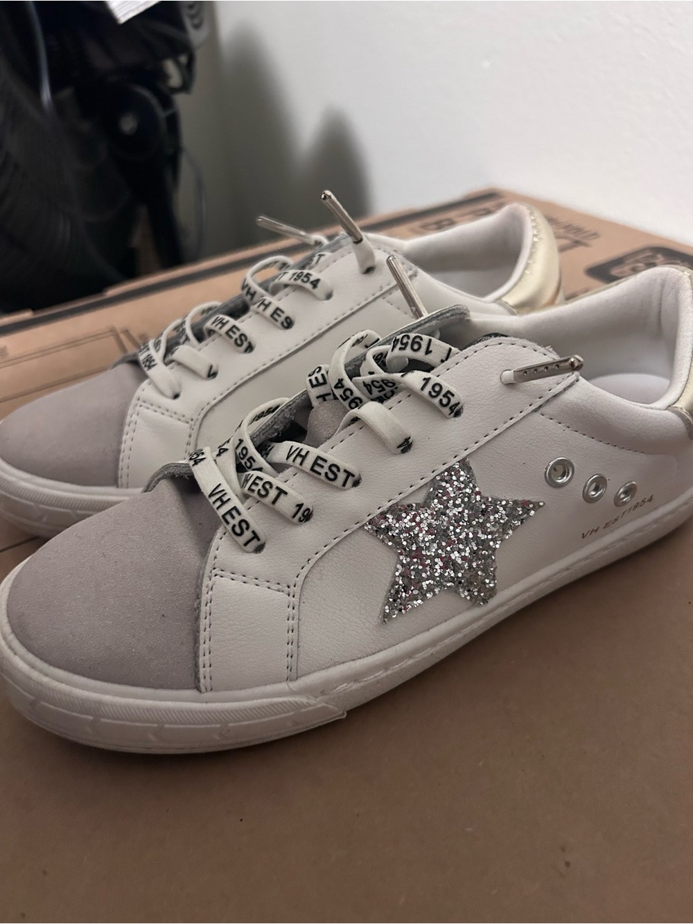 Vintage Havana White Glitter Star Sneakers